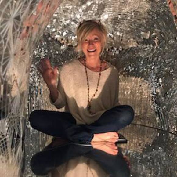 Meet your Posher, Michelle - Picture 1 of 1